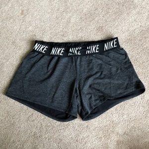 Nike | Dry Training Shorts | MEDIUM